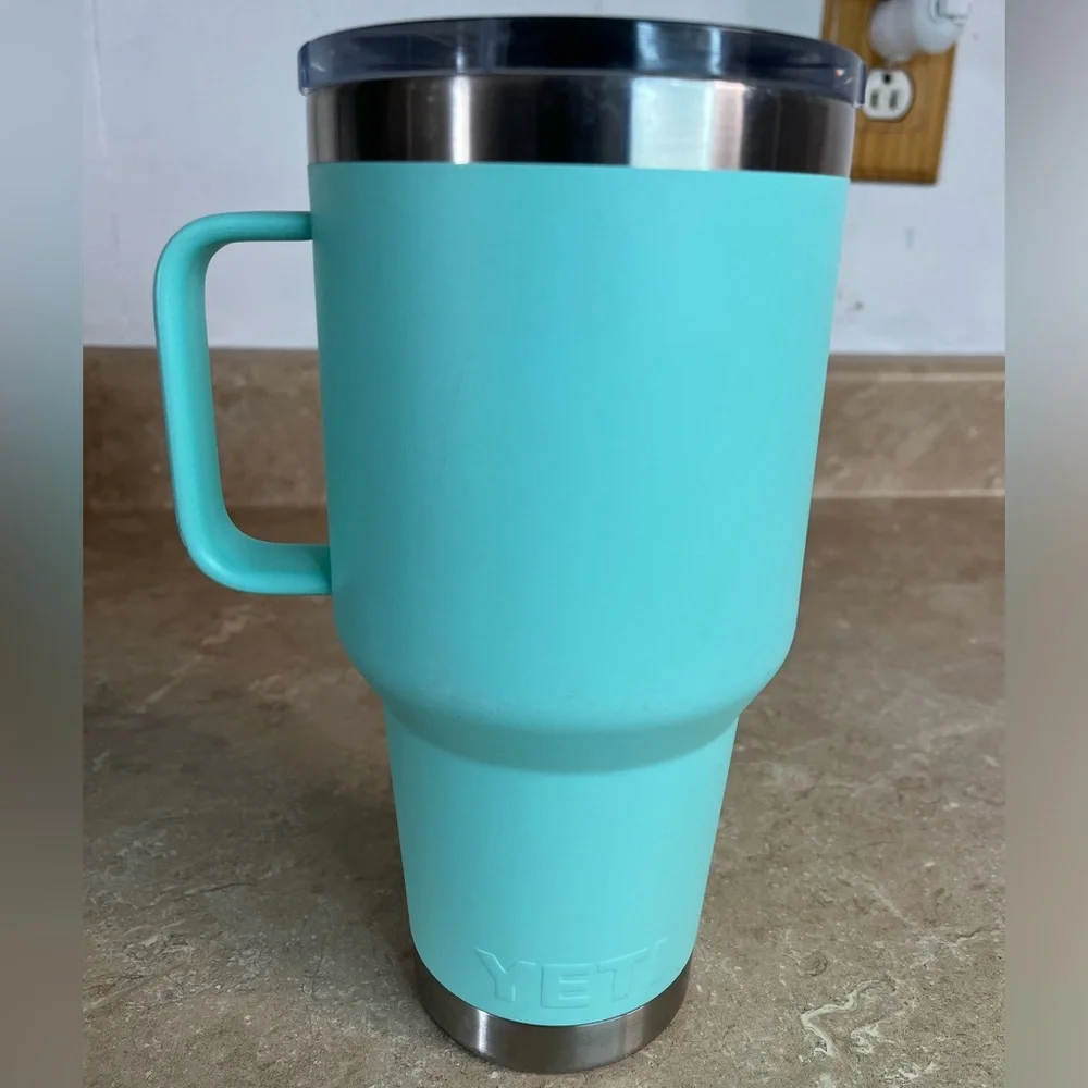 Yeti 30 Oz. Tumbler With Handle